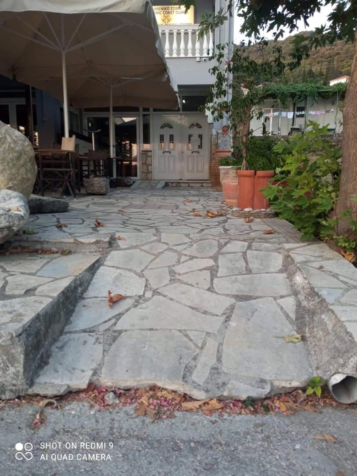 Vasilis Travlos Apartment Poros  Eksteriør billede